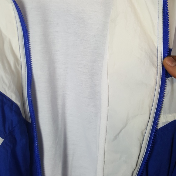Blue and White Umbro Wind Breaker Size Small - Picture 4 of 5